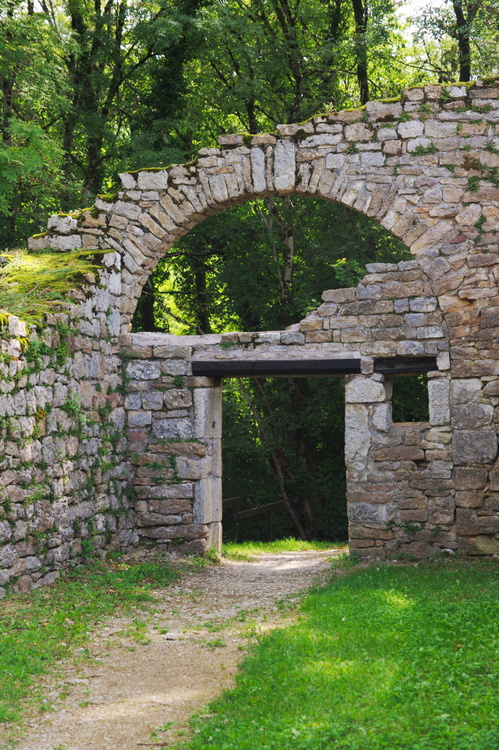 Porte du village