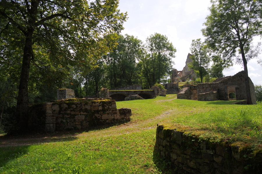 Bourg de Montfaucon