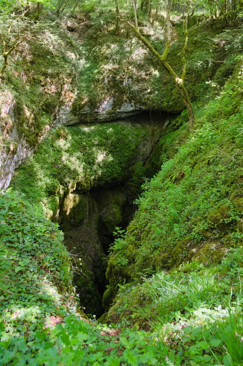 Abîme du creux percé