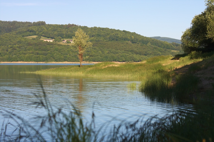 Lac de Pannecière