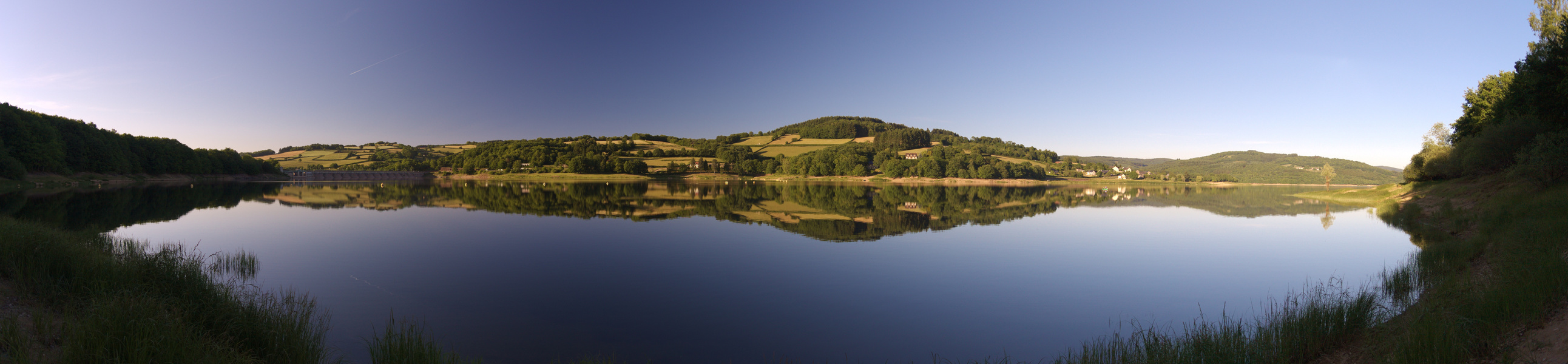 Lac de Pannecière