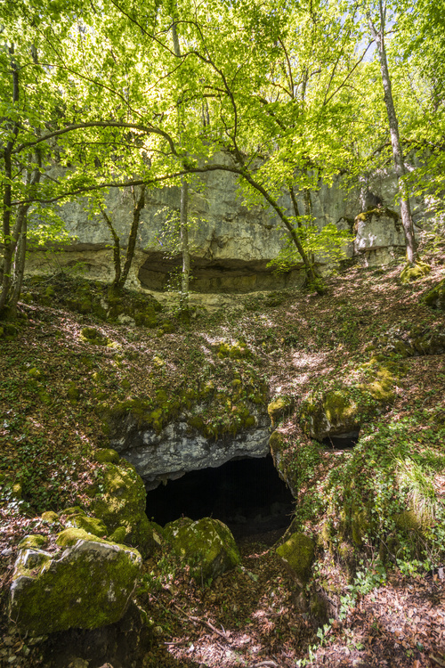 Grotte de Roche-Chèvre