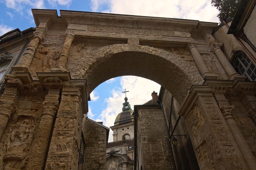 Porte noire