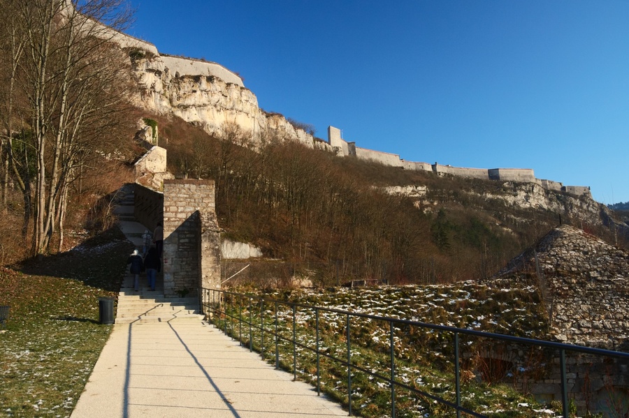 Vers la citadelle