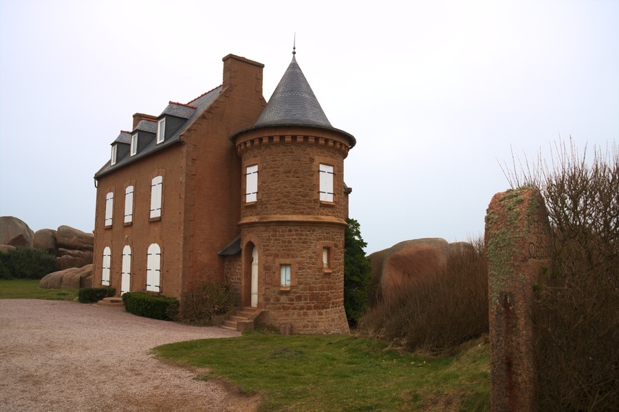 Jolie batisse