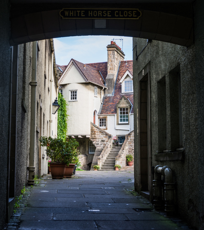 White Horse Close